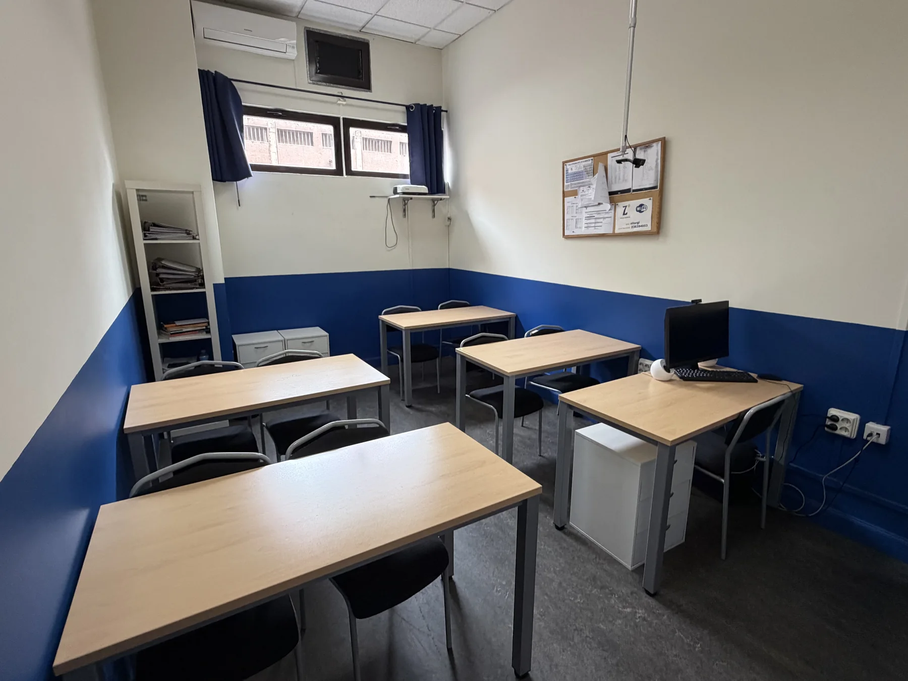 Primera vista del interior del aula 2 de Zilargi Academia