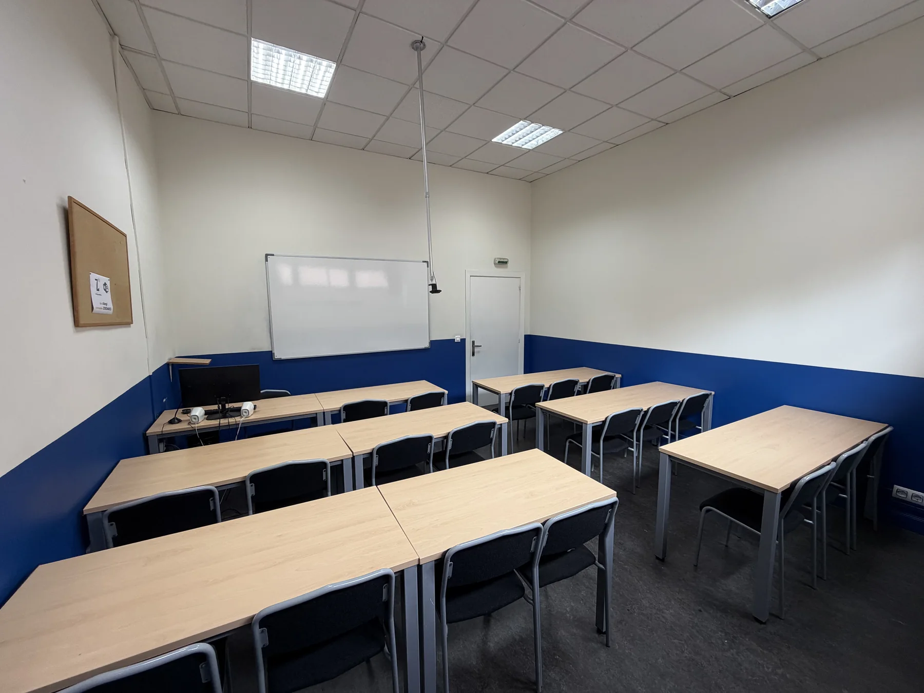 Segunda vista del interior del aula 4 de Zilargi Academia
