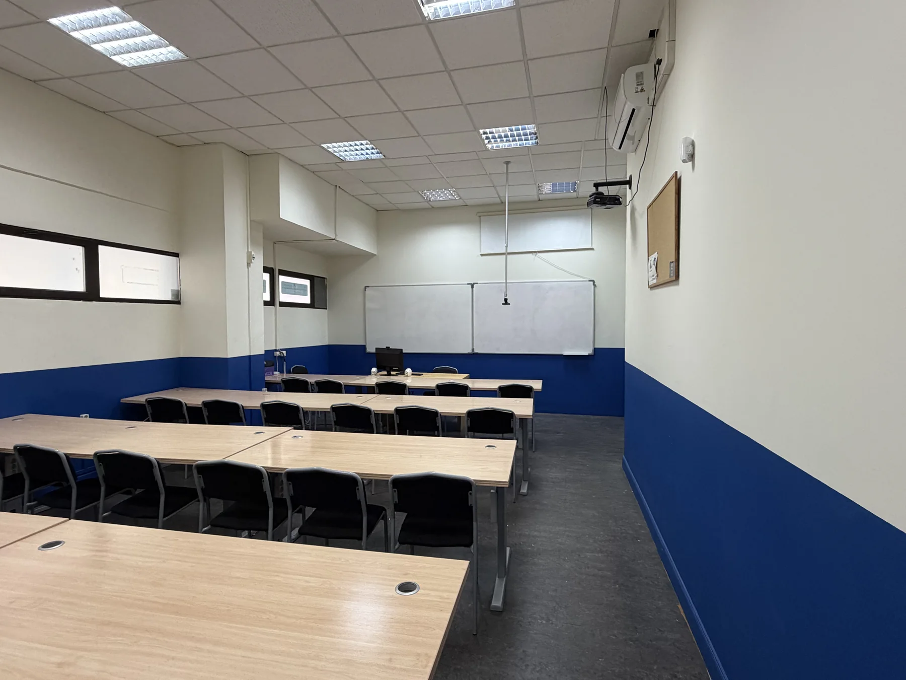 Segunda vista del interior del aula 5 de Zilargi Academia